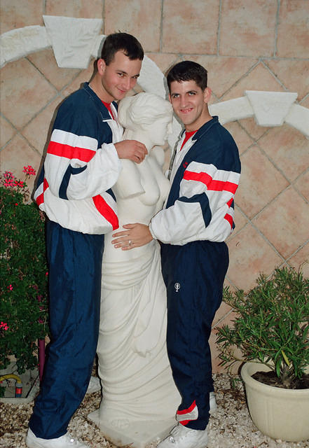 00371 n 16ajptvtbh0958