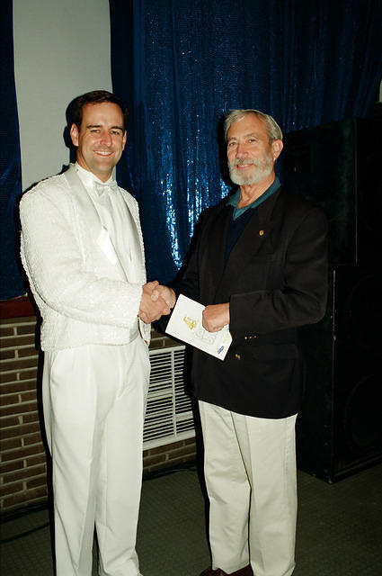 00490 n 16ajptvtbh1077