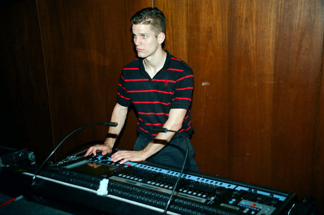 00842 n 16ajptvtbh1429