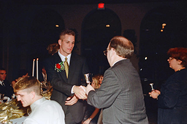 00935 n 16ajptvtbh1522