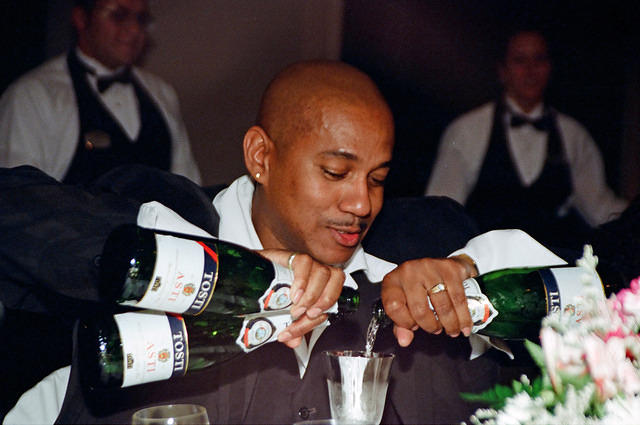 00939 n 16ajptvtbh1526