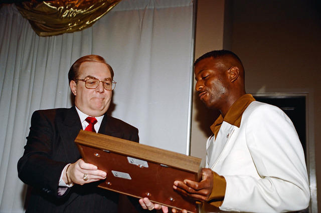 00943 n 16ajptvtbh1530