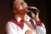 070428-A-6925B-017 1 